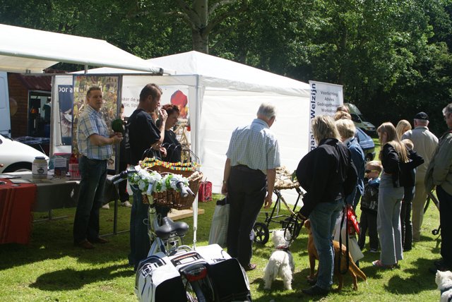 2012-06-10 Braderie Schollebos